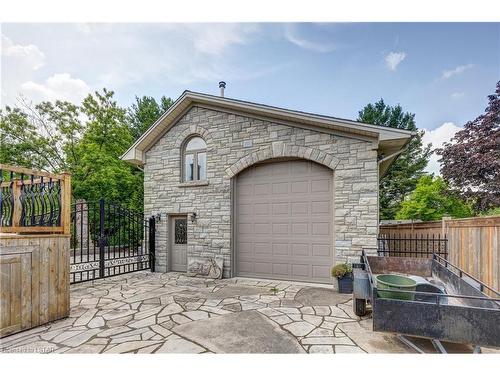 1818 Royal Crescent, London, ON - Outdoor With Exterior