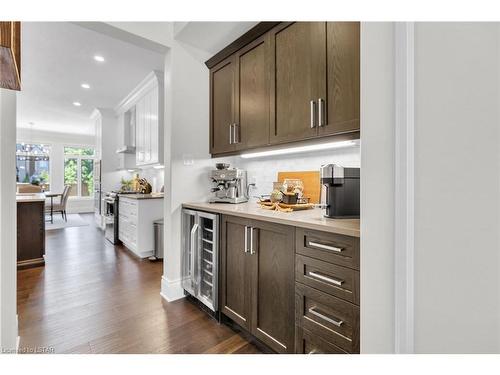 6685 Crown Grant Road Road, London, ON - Indoor Photo Showing Kitchen