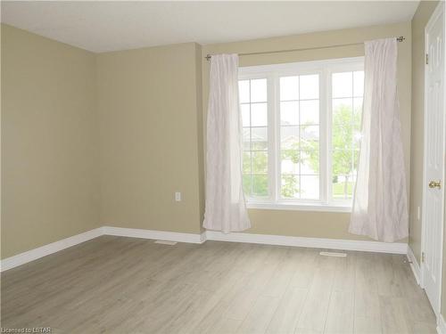 1155 South Wenige Drive, London, ON - Indoor Photo Showing Other Room