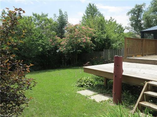 1155 South Wenige Drive, London, ON - Outdoor With Backyard