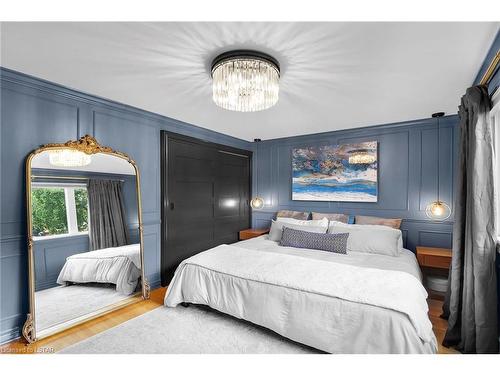 15 Killarney Road, London, ON - Indoor Photo Showing Bedroom