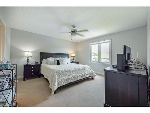 337 Plane Tree Drive, London, ON - Indoor Photo Showing Bedroom