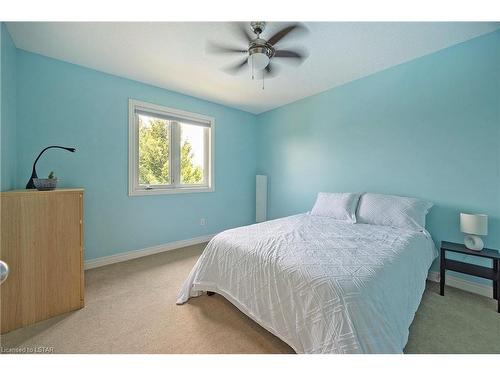 337 Plane Tree Drive, London, ON - Indoor Photo Showing Bedroom