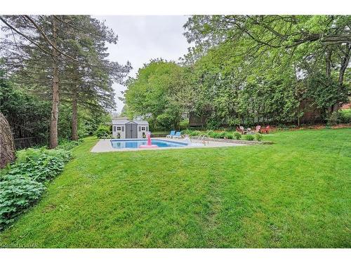 52 Chepstow Close, London, ON - Outdoor With In Ground Pool With Backyard