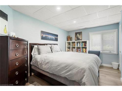 547 West Edith Cavell Boulevard, Port Stanley, ON - Indoor Photo Showing Bedroom