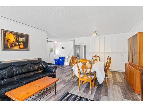 1142 Gatewood Road, London, ON - Indoor Photo Showing Living Room