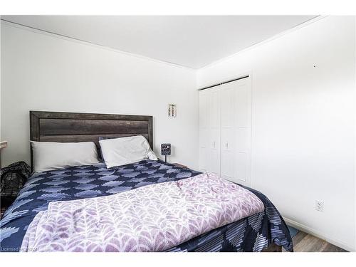 1142 Gatewood Road, London, ON - Indoor Photo Showing Bedroom
