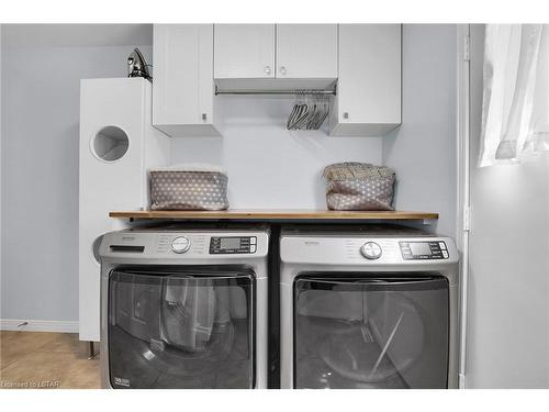 614 Grand View Avenue, London, ON - Indoor Photo Showing Laundry Room
