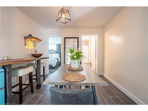 209 Murray St Street, Wallaceburg, ON - Indoor Photo Showing Dining Room