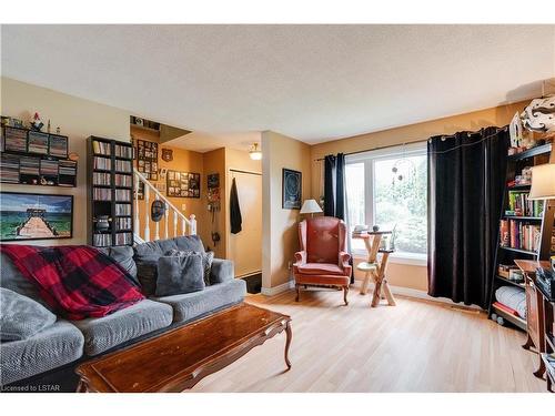 88-1095 Jalna Boulevard, London, ON - Indoor Photo Showing Living Room