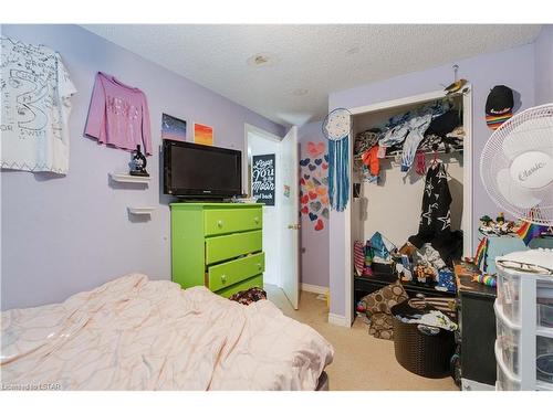 88-1095 Jalna Boulevard, London, ON - Indoor Photo Showing Bedroom