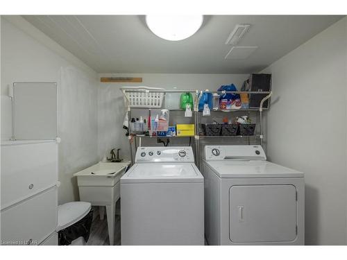 47 Conway Drive, London, ON - Indoor Photo Showing Laundry Room