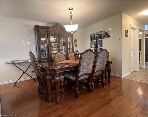 1742 Ennismore Crescent, London, ON - Indoor Photo Showing Dining Room