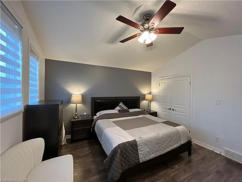 1742 Ennismore Crescent, London, ON - Indoor Photo Showing Bedroom