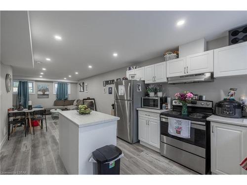 58 Winding Way, London, ON - Indoor Photo Showing Kitchen