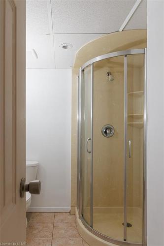 1372 Glenora Drive, London, ON - Indoor Photo Showing Bathroom