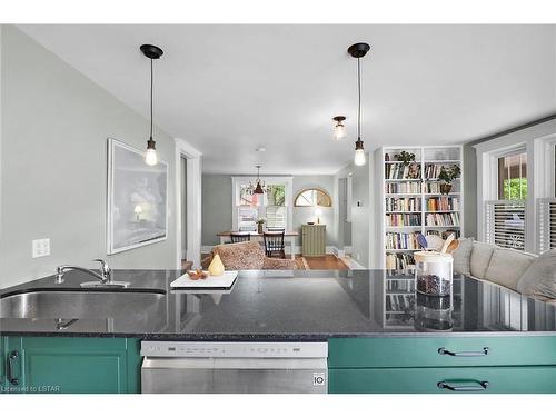 839 Maitland Street, London, ON - Indoor Photo Showing Kitchen