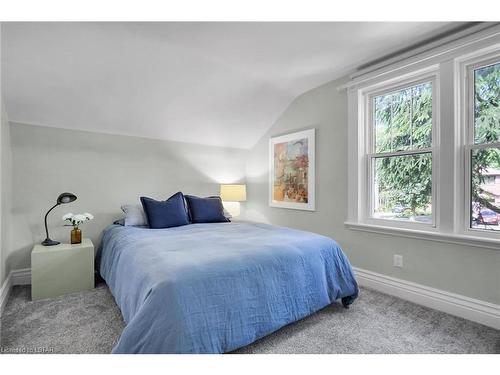 839 Maitland Street, London, ON - Indoor Photo Showing Bedroom