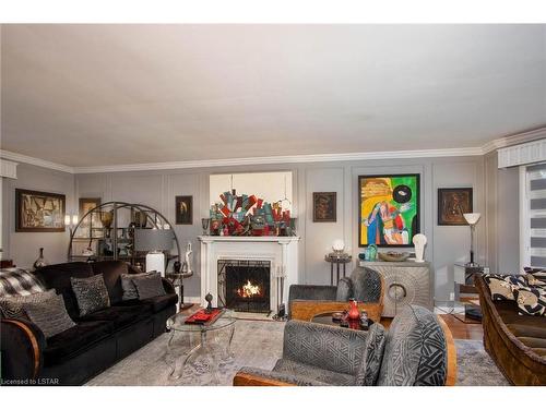 781 North Mile Road, London, ON - Indoor Photo Showing Living Room With Fireplace