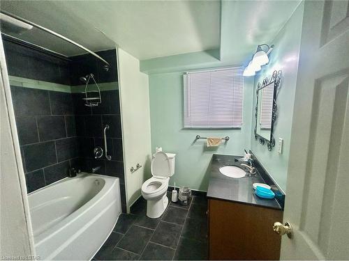 96 Gablewood Crescent, London, ON - Indoor Photo Showing Bathroom