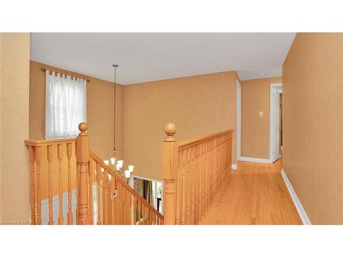 1370 Corley Drive, London, ON - Indoor Photo Showing Other Room