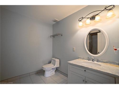 40 Conservation Boulevard, Kingsville, ON - Indoor Photo Showing Bathroom
