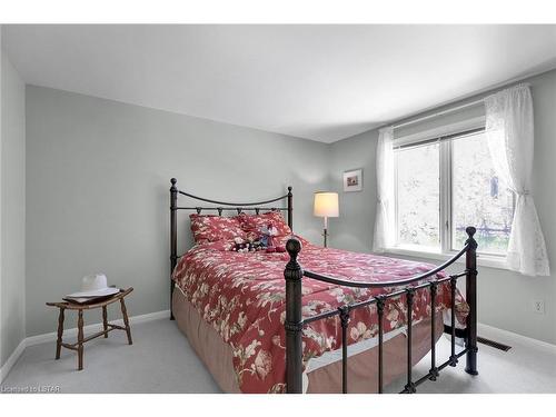 751 Griffith Street, London, ON - Indoor Photo Showing Bedroom