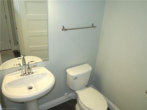 249 Callaway Road, London, ON - Indoor Photo Showing Bathroom