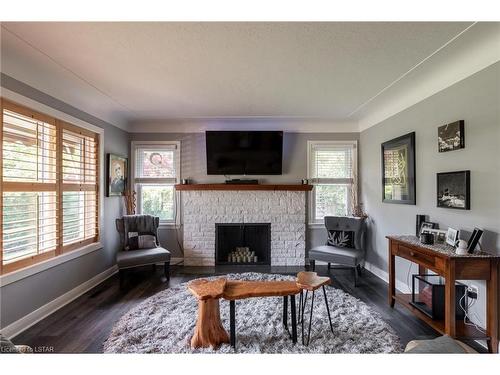 14 Dengate Crescent, London, ON - Indoor Photo Showing Living Room With Fireplace