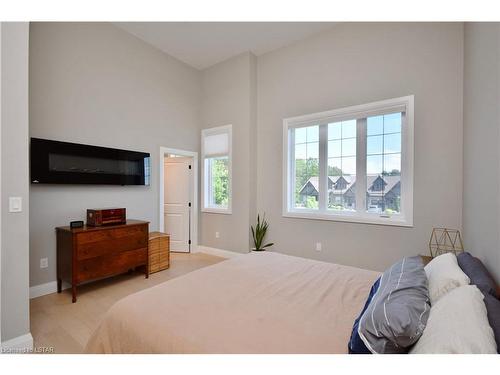 946 Cook Drive Drive, Midland, ON - Indoor Photo Showing Bedroom