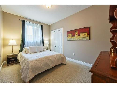 71 Hummingbird Lane, St. Thomas, ON - Indoor Photo Showing Bedroom