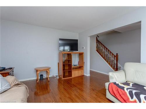 191 Martinet Avenue, London, ON - Indoor Photo Showing Living Room