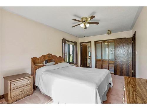 9788 Tower Road, St. Thomas, ON - Indoor Photo Showing Bedroom