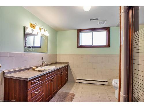 9788 Tower Road, St. Thomas, ON - Indoor Photo Showing Bathroom