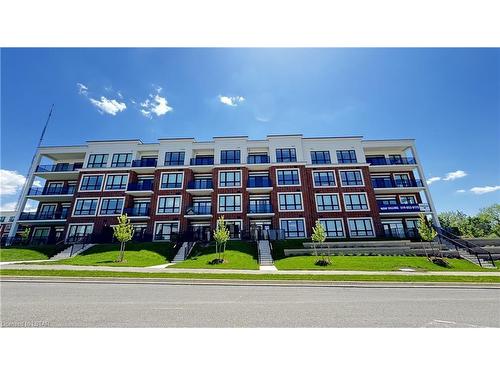 313-1975 Fountain Grass Drive, London, ON - Outdoor With Facade