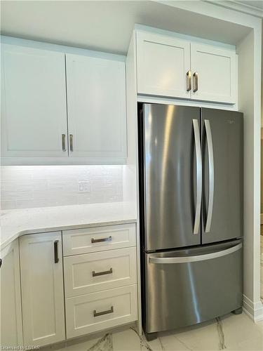 313-1975 Fountain Grass Drive, London, ON - Indoor Photo Showing Kitchen