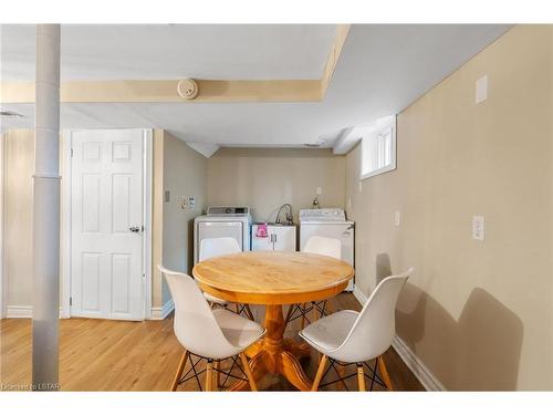 186 Forest Hill Avenue, London, ON - Indoor Photo Showing Dining Room