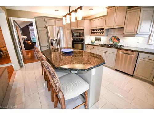 107 Carriage Hill Drive, London, ON - Indoor Photo Showing Kitchen With Double Sink