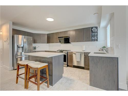 963 Silverfox Crescent, London, ON - Indoor Photo Showing Kitchen With Stainless Steel Kitchen With Upgraded Kitchen