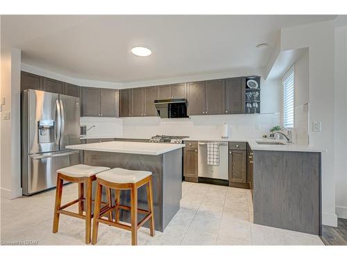 963 Silverfox Crescent, London, ON - Indoor Photo Showing Kitchen With Stainless Steel Kitchen