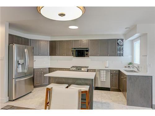 963 Silverfox Crescent, London, ON - Indoor Photo Showing Kitchen With Stainless Steel Kitchen