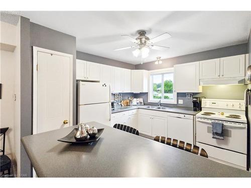215 Commissioners Road, London, ON - Indoor Photo Showing Kitchen With Double Sink