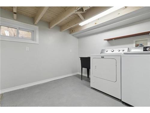 123 Cathcart Street, London, ON - Indoor Photo Showing Laundry Room