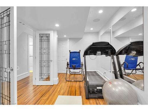 7010 Diane Crescent, London, ON - Indoor Photo Showing Gym Room