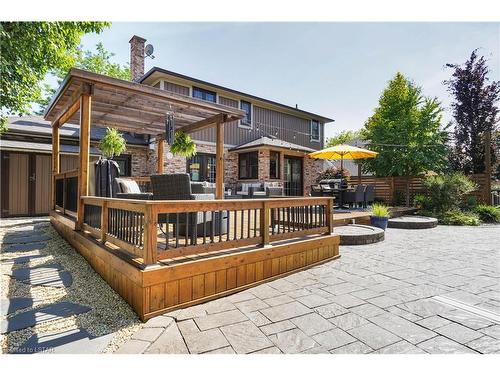 7010 Diane Crescent, London, ON - Outdoor With Deck Patio Veranda With Exterior