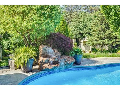 7010 Diane Crescent, London, ON - Outdoor With In Ground Pool