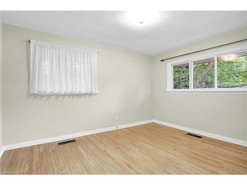 86 Rollingwood Circle, London, ON - Indoor Photo Showing Other Room