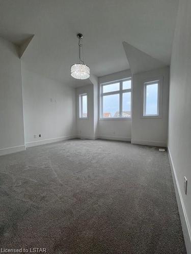6956 Raleigh Boulevard, London, ON - Indoor Photo Showing Other Room