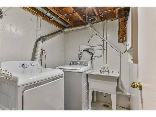 45-825 Dundalk Drive, London, ON - Indoor Photo Showing Laundry Room