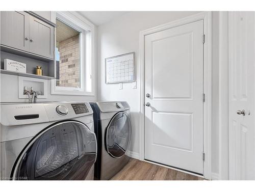 18 Melrose Court, St. Thomas, ON - Indoor Photo Showing Laundry Room